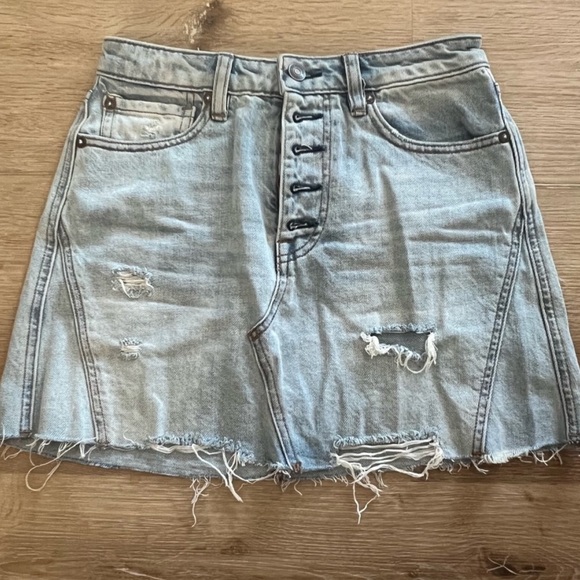Free People Denim A-Line Light Wash Cutoff Mini Skirt - Picture 4 of 4